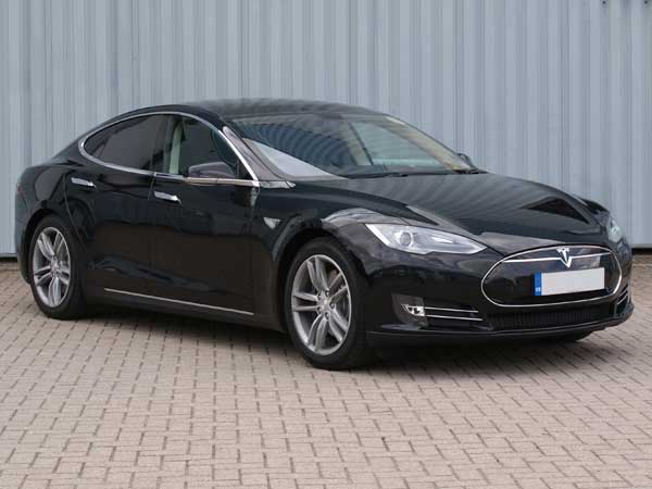 Tesla Model S85